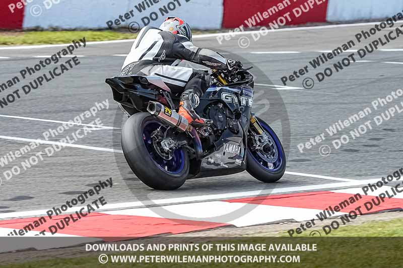 donington no limits trackday;donington park photographs;donington trackday photographs;no limits trackdays;peter wileman photography;trackday digital images;trackday photos